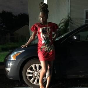 Meet your Posher, Shakia